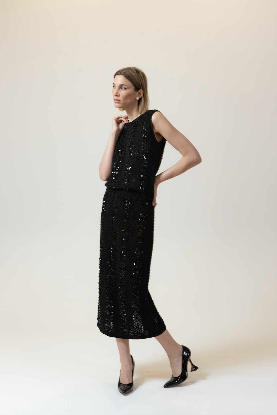 Топ Гипюр черный