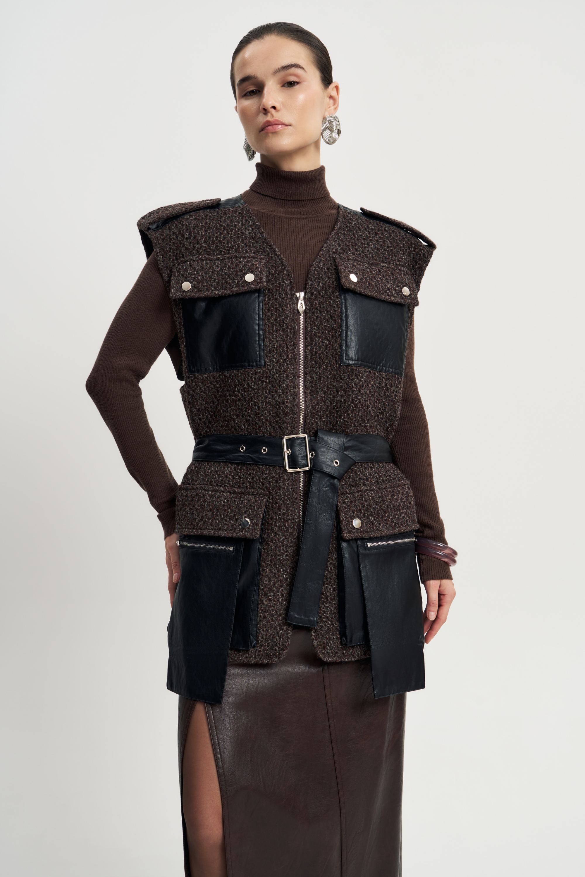 Жилет Карманы