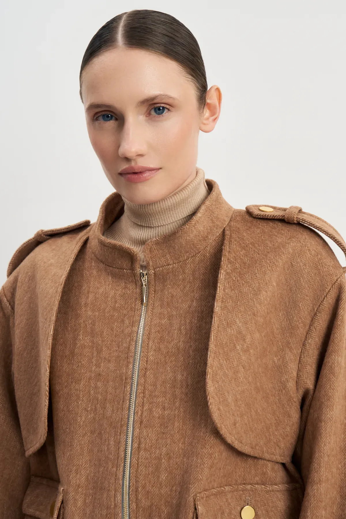 Бомбер бежевый Охота на лис