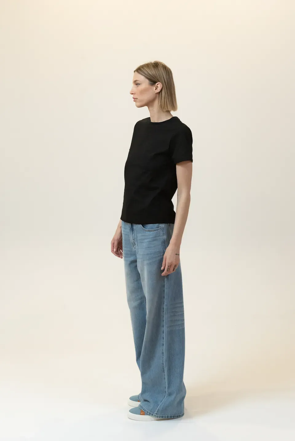 Футболка черная