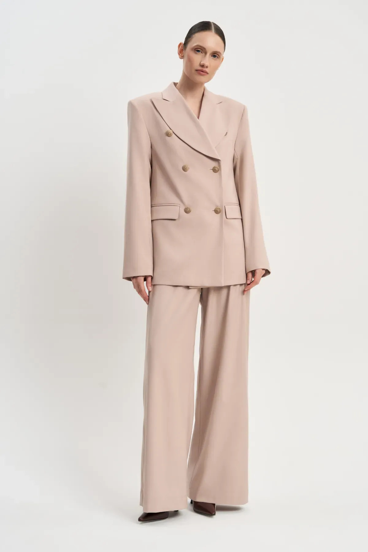 Костюм Макси / Макси светлый беж