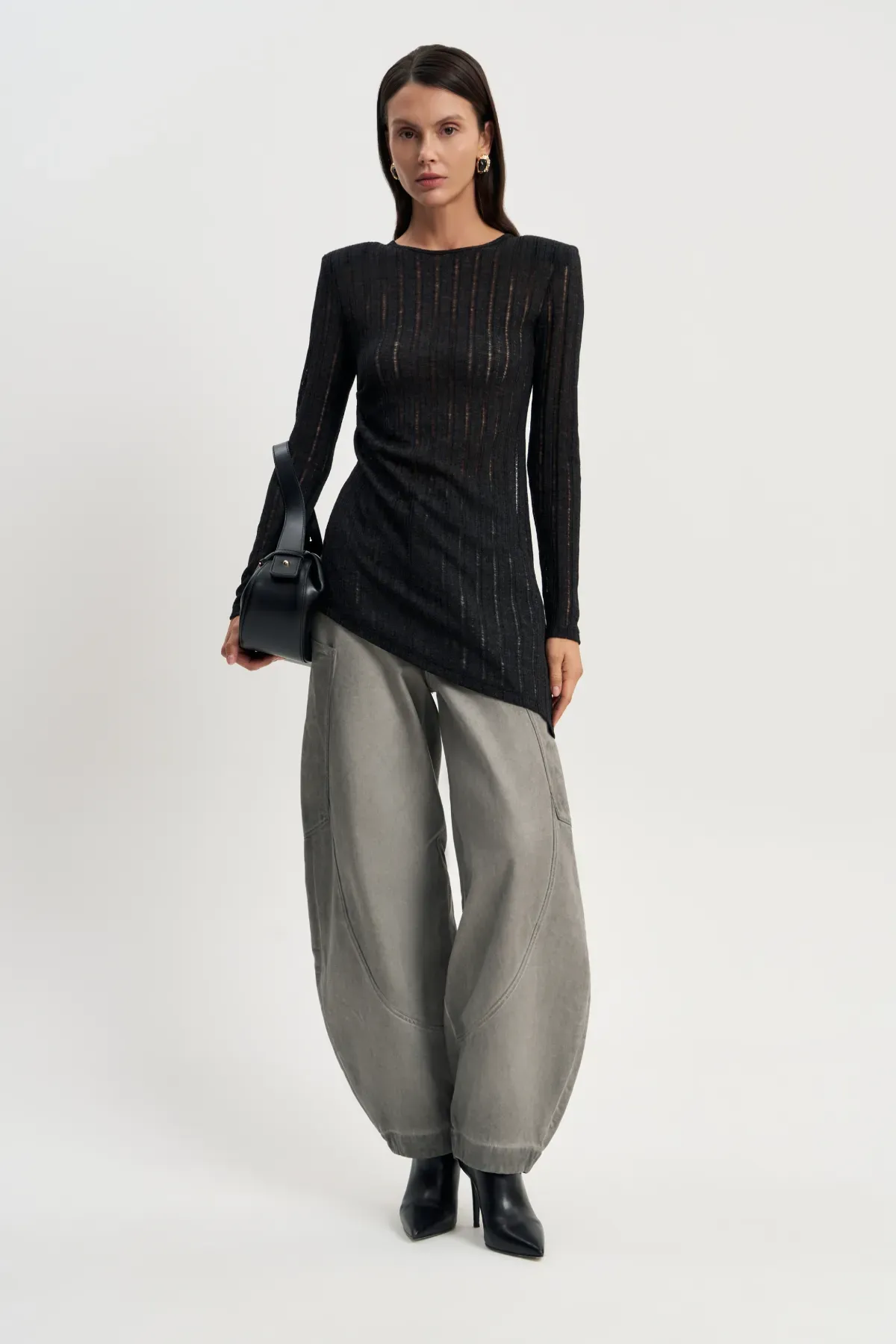 Джемпер Асимметрия (черный)